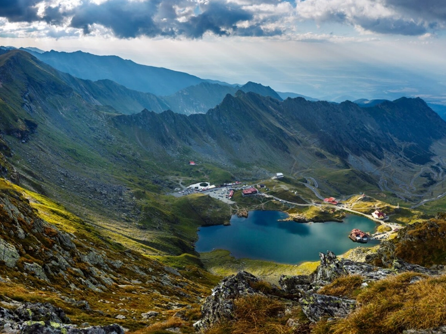 cookos transfagarasan lake balea